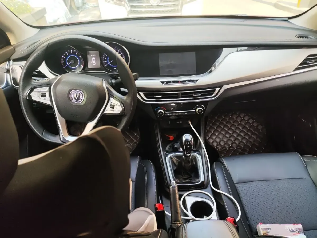 2018 ChangAn Eado 1.6L 128HP L4 5MT,autocango,china used car exporter,china ev exporter,chinese used car exporter,chinese used ev exporter