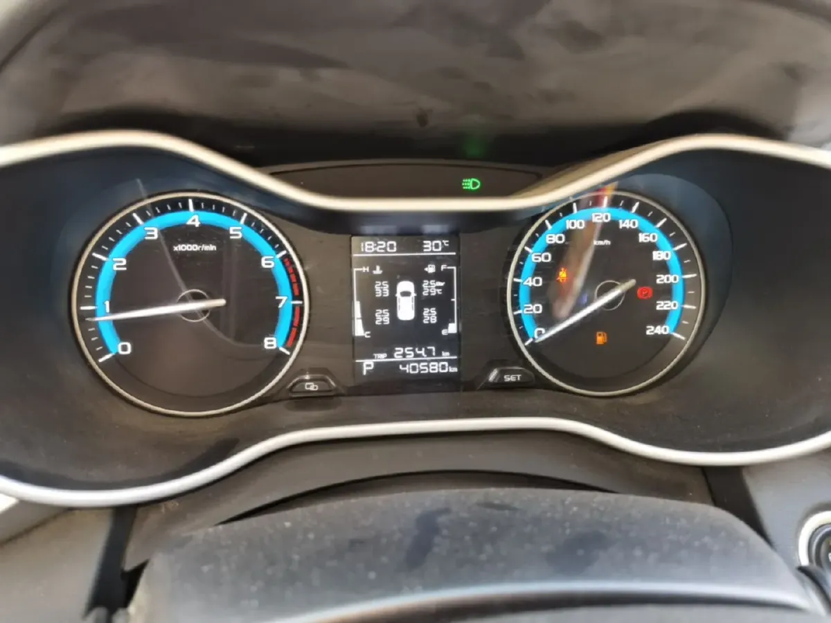 2020 Geely Emgrand 1.5L 109HP L4 CVT,autocango,china used car exporter,china ev exporter,chinese used car exporter,chinese used ev exporter
