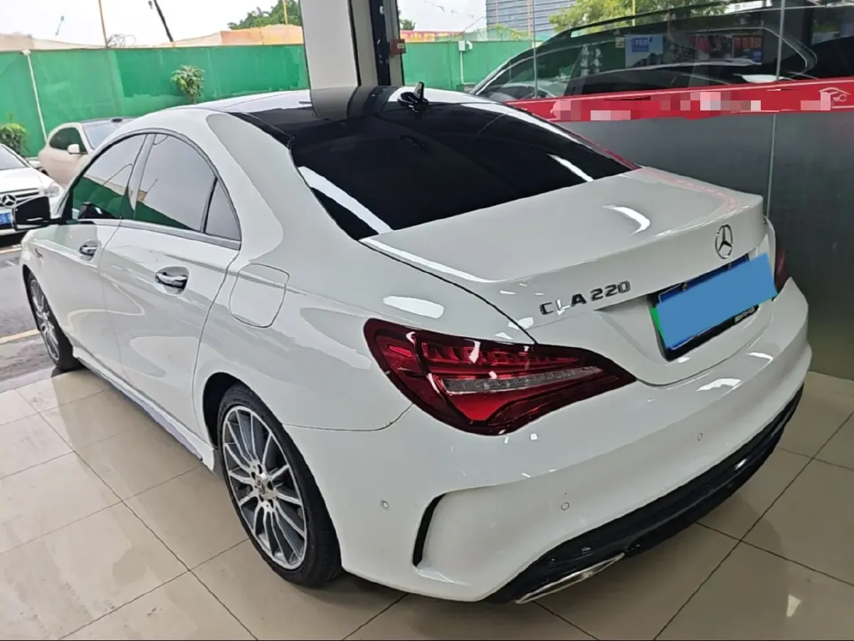 2018 Mercedes-Benz CLA Class 2.0T 184HP L4 7DCT,autocango,china used car exporter,china ev exporter,chinese used car exporter,chinese used ev exporter
