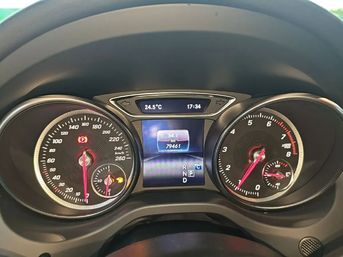 2018 Mercedes-Benz CLA Class 2.0T 184HP L4 7DCT,autocango,china used car exporter,china ev exporter,chinese used car exporter,chinese used ev exporter