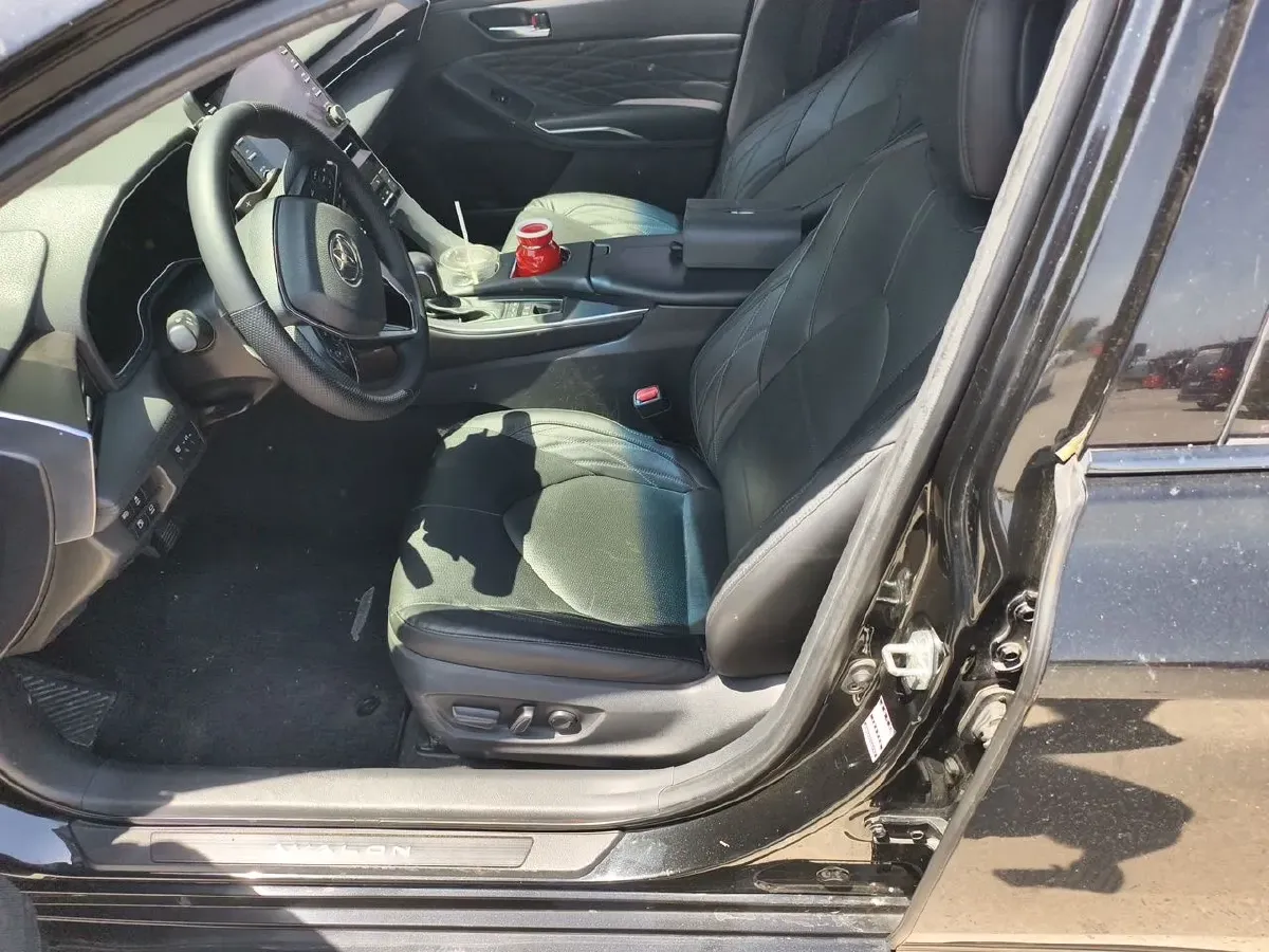 2019 Toyota Avalon 2.5L 209HP L4 8AT,autocango,china used car exporter,china ev exporter,chinese used car exporter,chinese used ev exporter