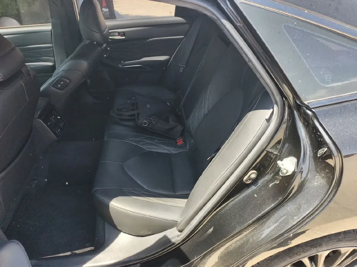 2019 Toyota Avalon 2.5L 209HP L4 8AT,autocango,china used car exporter,china ev exporter,chinese used car exporter,chinese used ev exporter