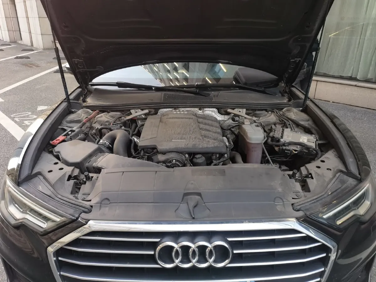 2019 Audi A6L 2.0T 190HP L4 7DCT,autocango,china used car exporter,china ev exporter,chinese used car exporter,chinese used ev exporter