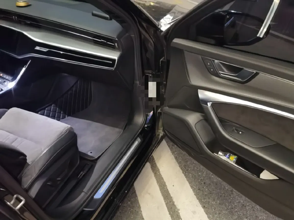 2019 Audi A6L 2.0T 190HP L4 7DCT,autocango,china used car exporter,china ev exporter,chinese used car exporter,chinese used ev exporter