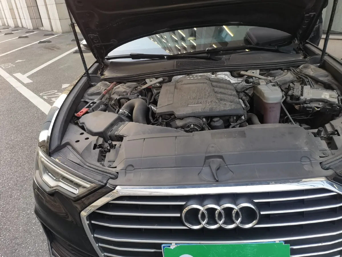 2019 Audi A6L 2.0T 190HP L4 7DCT,autocango,china used car exporter,china ev exporter,chinese used car exporter,chinese used ev exporter