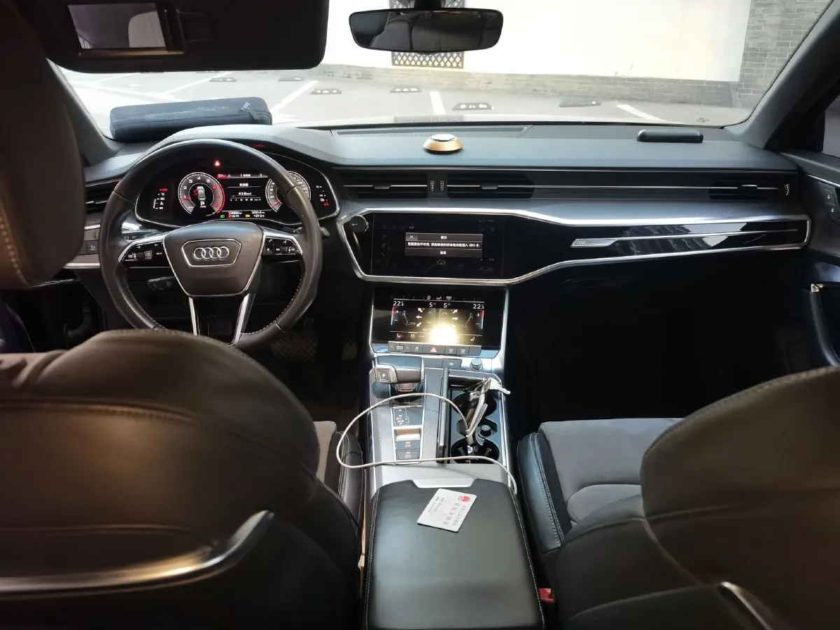 2019 Audi A6L 2.0T 190HP L4 7DCT,autocango,china used car exporter,china ev exporter,chinese used car exporter,chinese used ev exporter