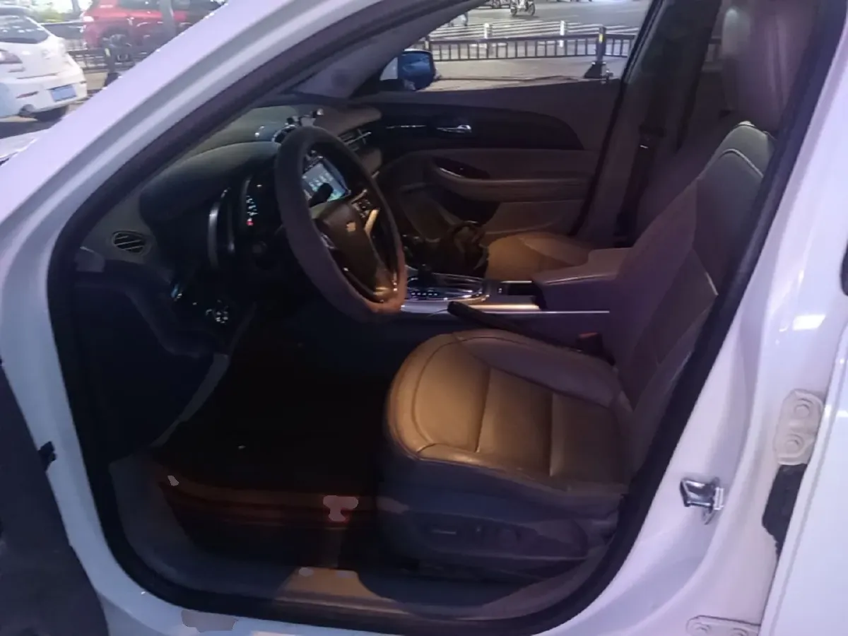 2014 Chevrolet Malibu 2.0L 154HP L4 6AT,autocango,china used car exporter,china ev exporter,chinese used car exporter,chinese used ev exporter