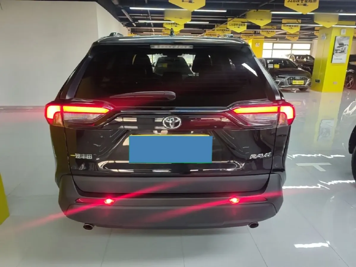 2022 Toyota RAV4 2.0L 171HP L4 CVT,autocango,china used car exporter,china ev exporter,chinese used car exporter,chinese used ev exporter