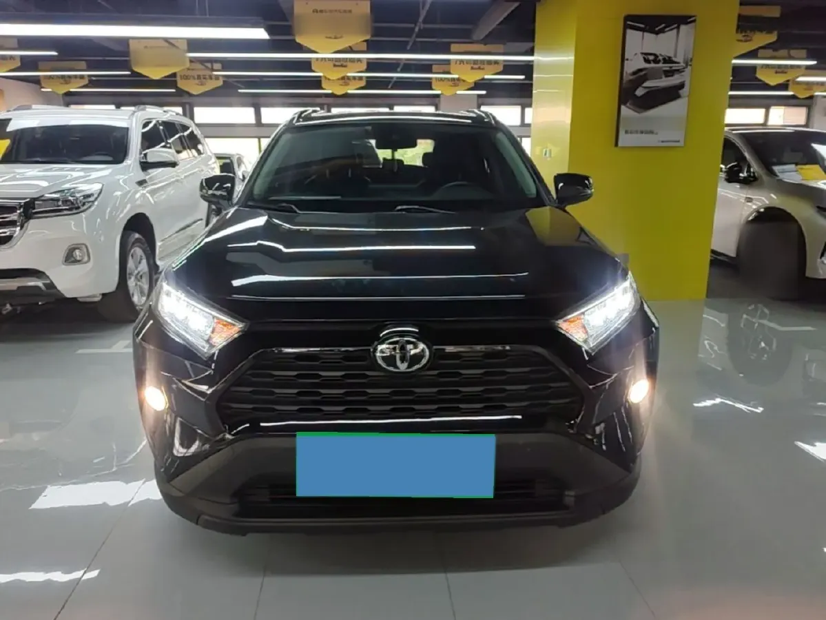 2022 Toyota RAV4 2.0L 171HP L4 CVT,autocango,china used car exporter,china ev exporter,chinese used car exporter,chinese used ev exporter