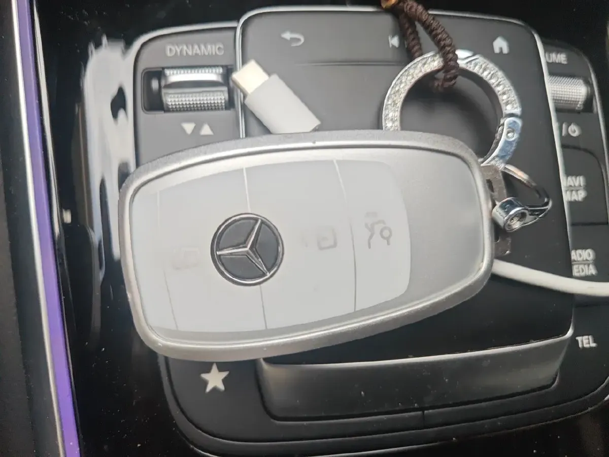 2022 Mercedes-Benz GLA Class 2.0T 190HP L4 8DCT,autocango,china used car exporter,china ev exporter,chinese used car exporter,chinese used ev exporter