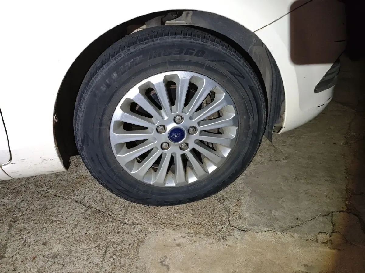 2013 Ford Focus 1.8L 124HP L4 4AT,autocango,china used car exporter,china ev exporter,chinese used car exporter,chinese used ev exporter
