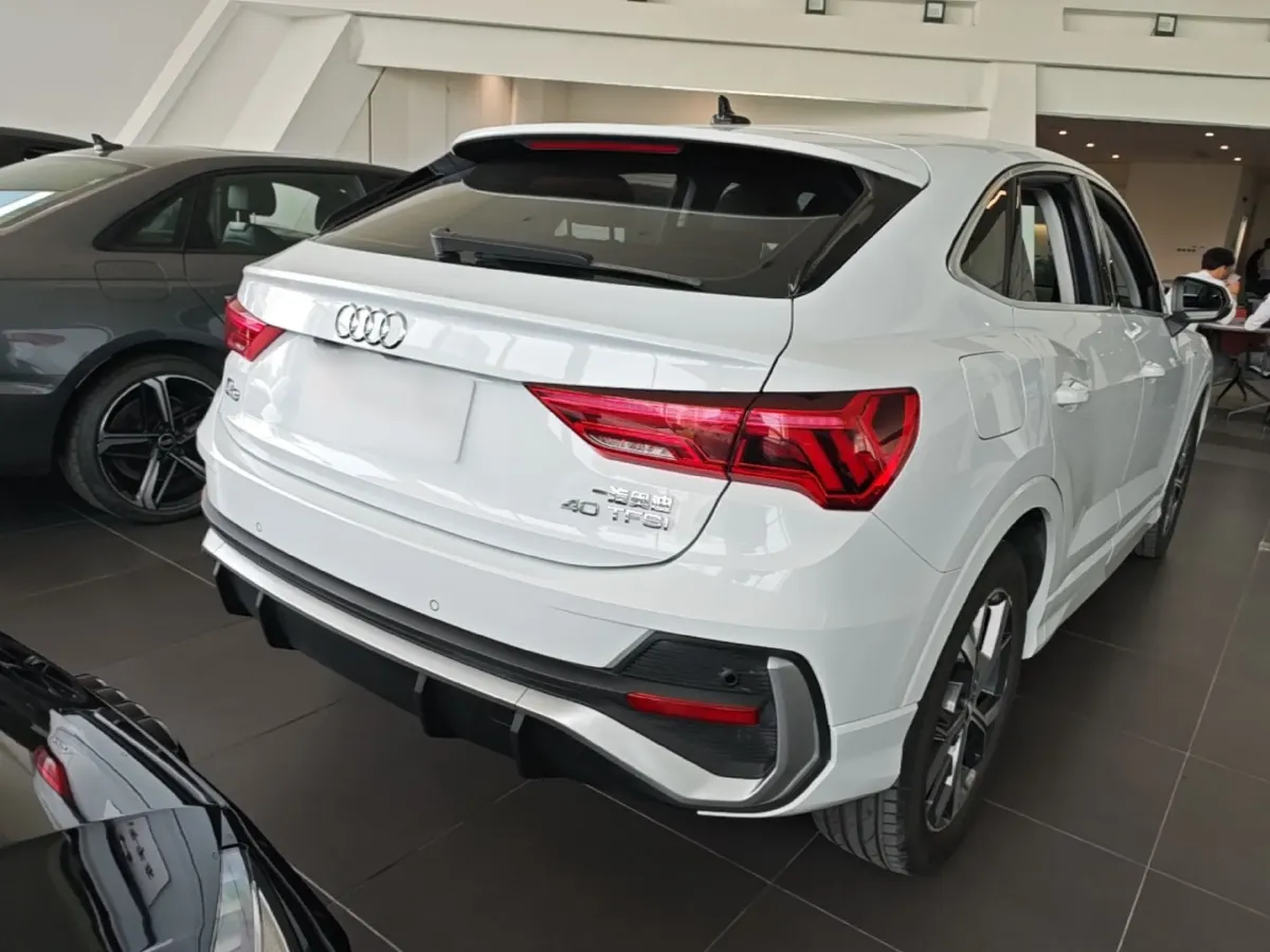 2020 Audi Q3 Sportback 2.0T 186HP L4 7DCT,autocango,china used car exporter,china ev exporter,chinese used car exporter,chinese used ev exporter
