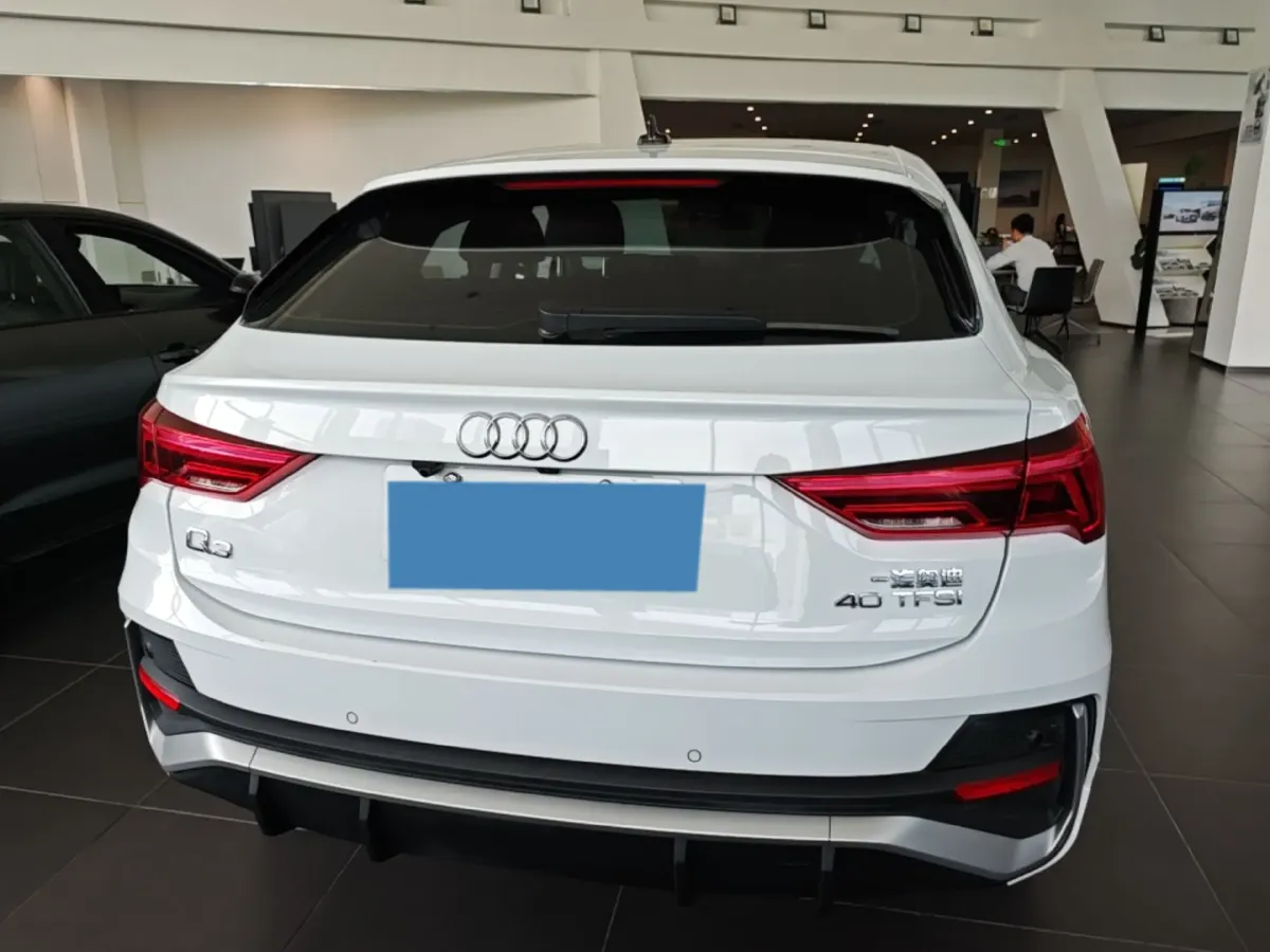 2020 Audi Q3 Sportback 2.0T 186HP L4 7DCT,autocango,china used car exporter,china ev exporter,chinese used car exporter,chinese used ev exporter
