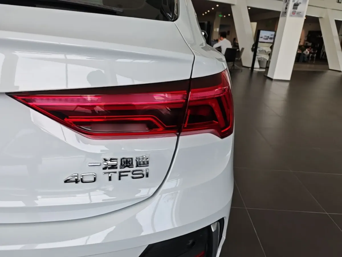 2020 Audi Q3 Sportback 2.0T 186HP L4 7DCT,autocango,china used car exporter,china ev exporter,chinese used car exporter,chinese used ev exporter