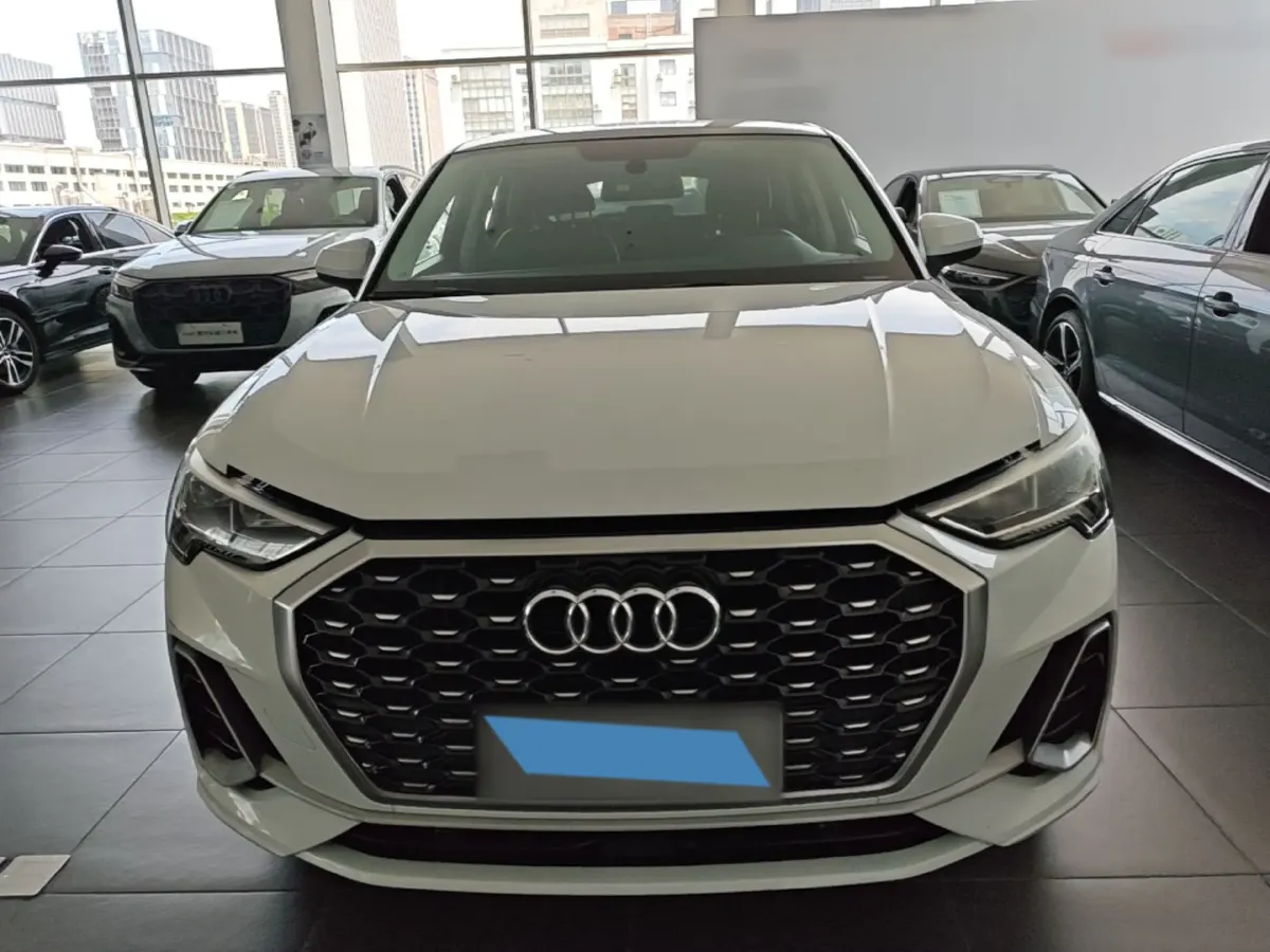 2020 Audi Q3 Sportback 2.0T 186HP L4 7DCT,autocango,china used car exporter,china ev exporter,chinese used car exporter,chinese used ev exporter