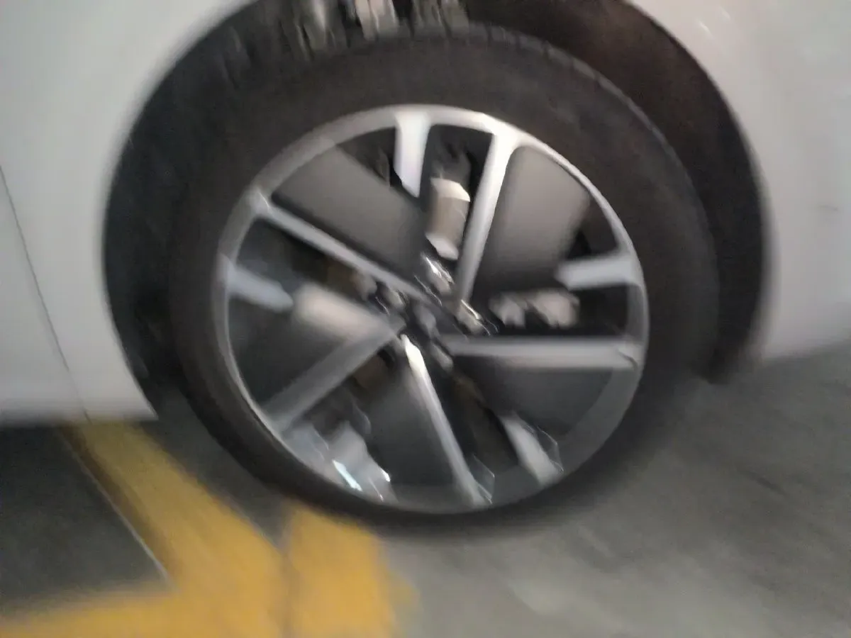 2025 Li L6 Range Extended 154HP L4 REEV,autocango,china used car exporter,china ev exporter,chinese used car exporter,chinese used ev exporter