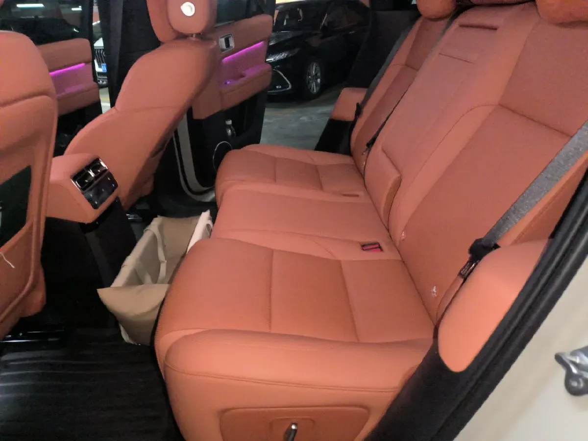 2025 Li L6 Range Extended 154HP L4 REEV,autocango,china used car exporter,china ev exporter,chinese used car exporter,chinese used ev exporter