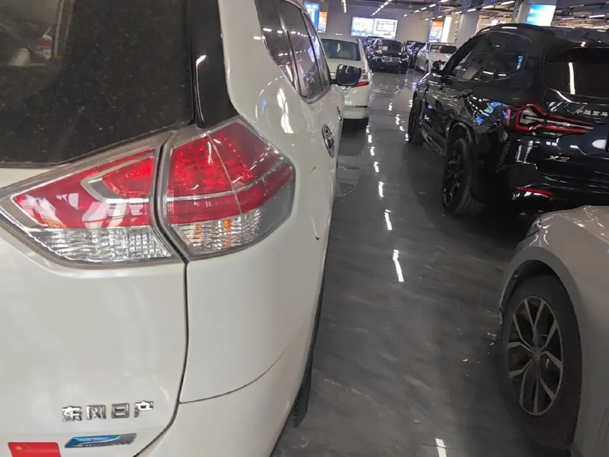 2016 Nissan X-Trail 2.0L 150HP L4 CVT,autocango,china used car exporter,china ev exporter,chinese used car exporter,chinese used ev exporter