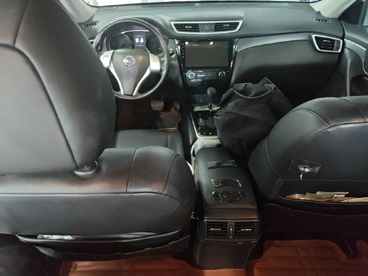2016 Nissan X-Trail 2.0L 150HP L4 CVT,autocango,china used car exporter,china ev exporter,chinese used car exporter,chinese used ev exporter