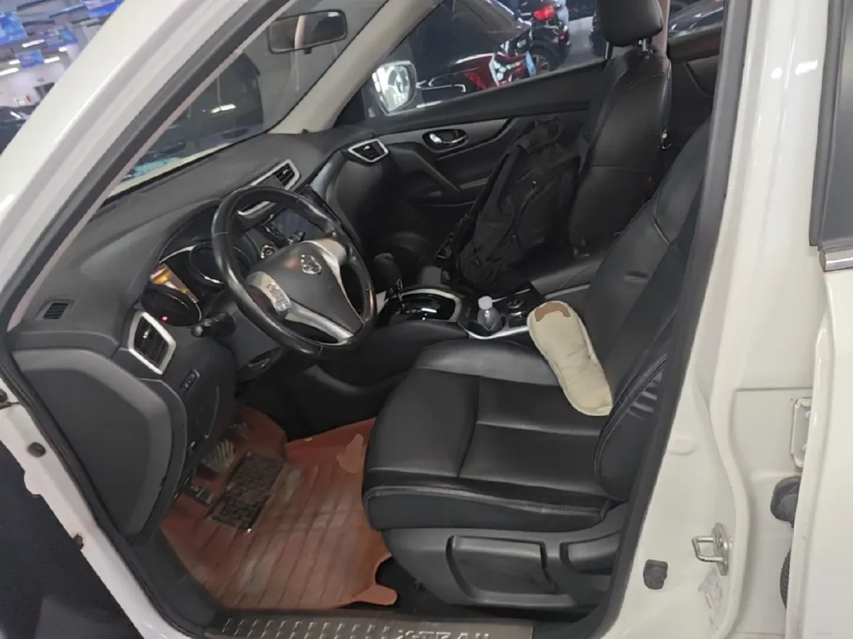 2016 Nissan X-Trail 2.0L 150HP L4 CVT,autocango,china used car exporter,china ev exporter,chinese used car exporter,chinese used ev exporter