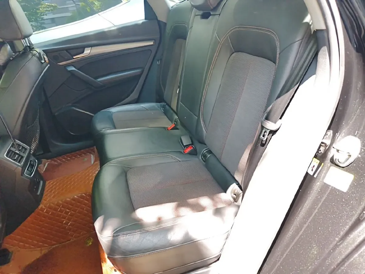 2018 Audi Q5L 2.0T 252HP L4 7DCT,autocango,china used car exporter,china ev exporter,chinese used car exporter,chinese used ev exporter