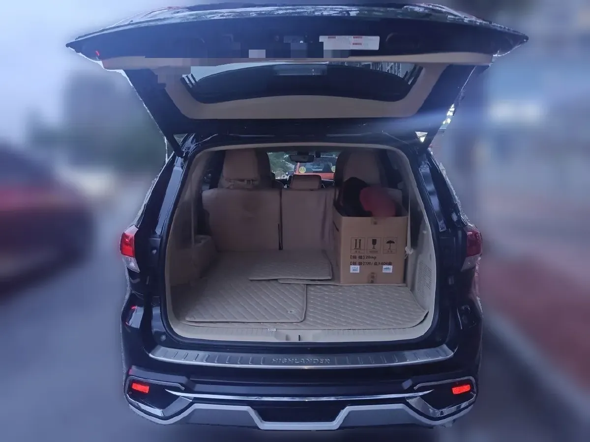 2018 Toyota Highlander 2.0T 220HP L4 6AT,autocango,china used car exporter,china ev exporter,chinese used car exporter,chinese used ev exporter