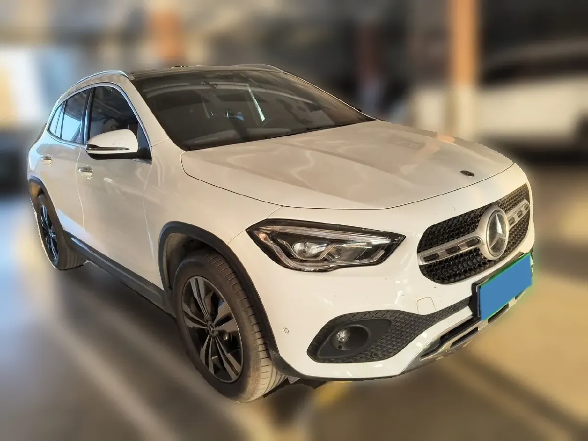 2022 Mercedes-Benz GLA Class 2.0T 190HP L4 8DCT,autocango,china used car exporter,china ev exporter,chinese used car exporter,chinese used ev exporter