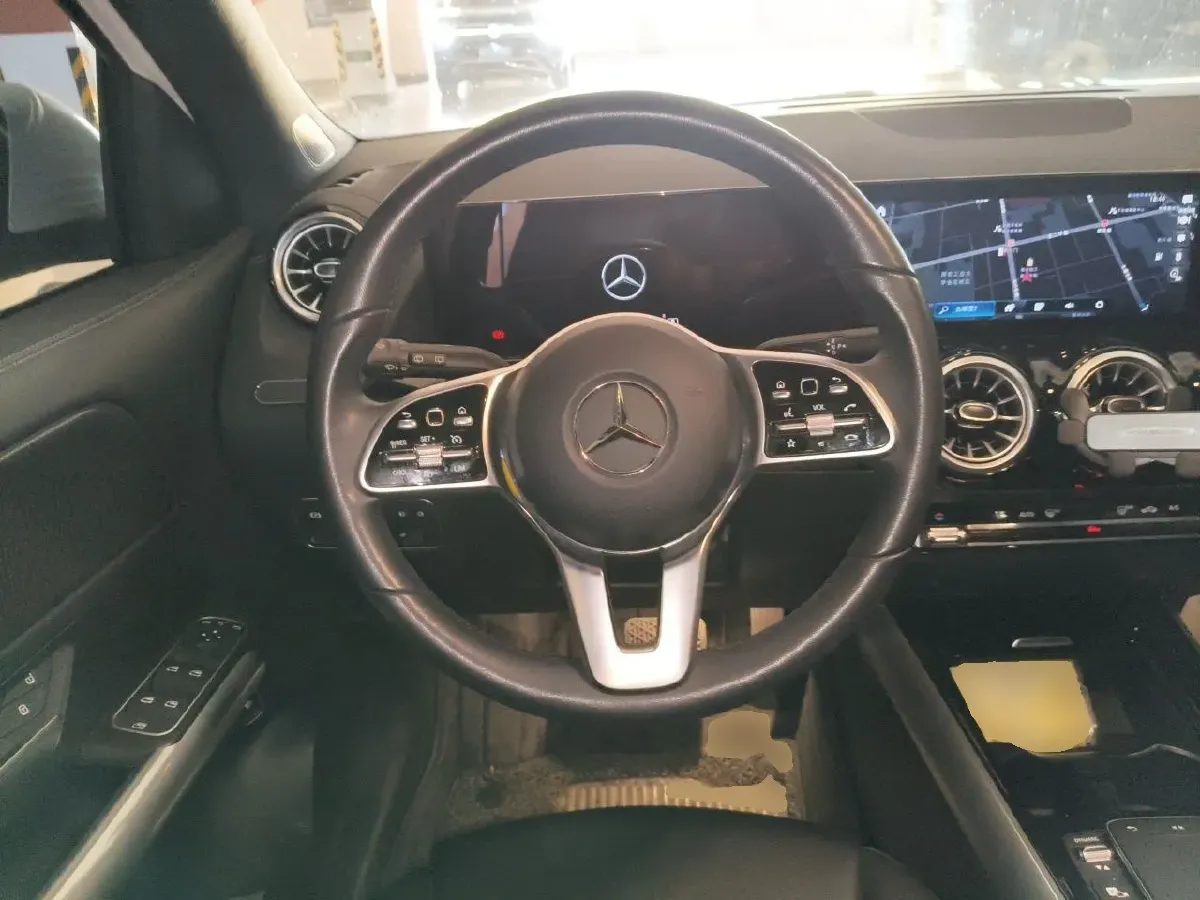 2022 Mercedes-Benz GLA Class 2.0T 190HP L4 8DCT,autocango,china used car exporter,china ev exporter,chinese used car exporter,chinese used ev exporter