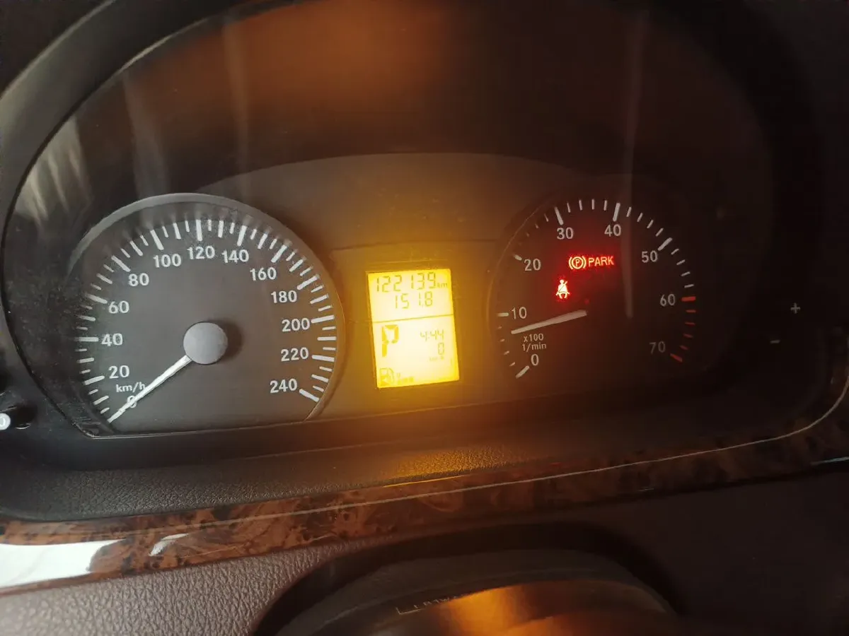 2013 Mercedes-Benz Vito 3.0L 224HP V6 5AT,autocango,china used car exporter,china ev exporter,chinese used car exporter,chinese used ev exporter
