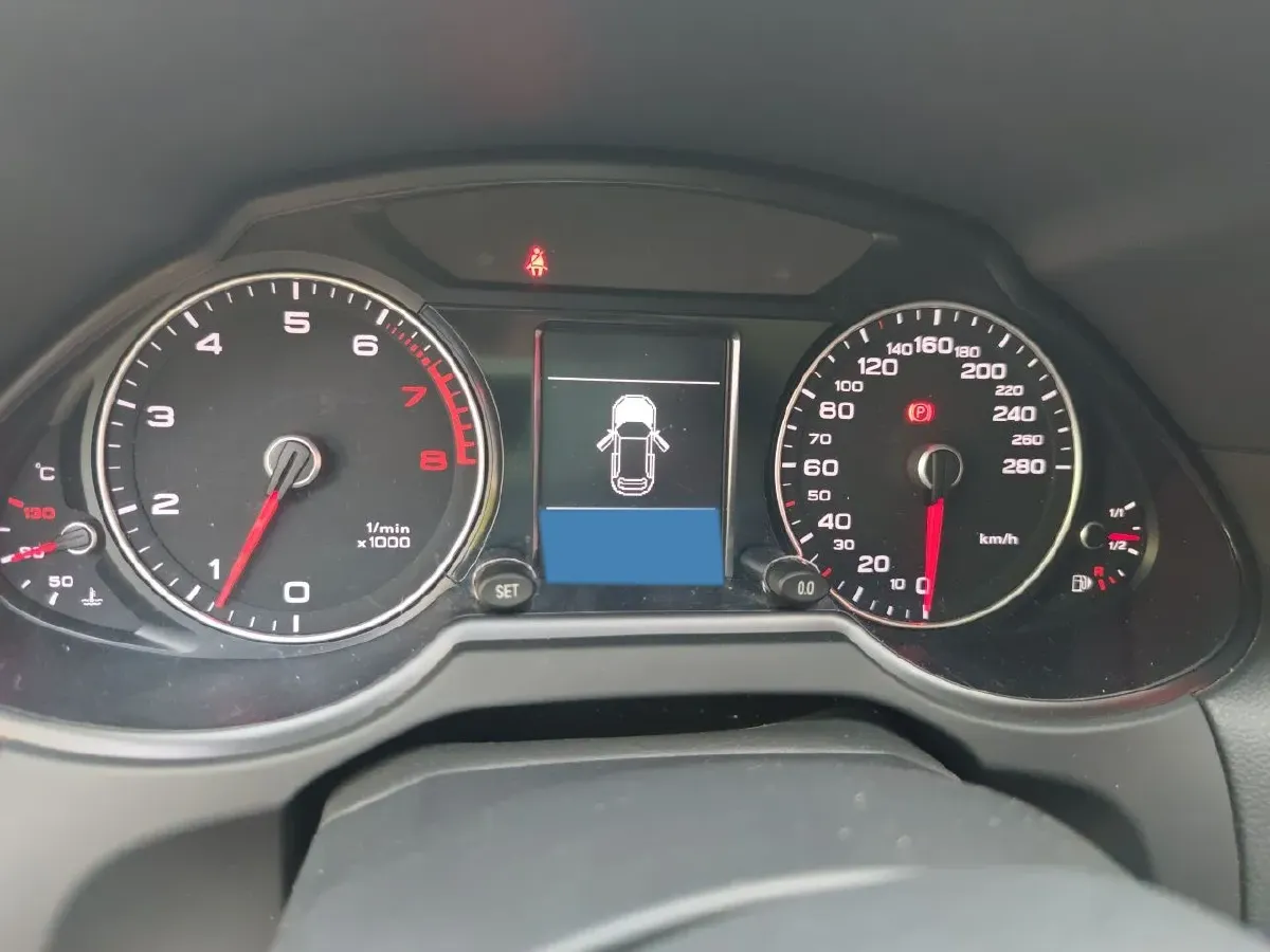 2017 Audi Q5 2.0T 230HP L4 8AT,autocango,china used car exporter,china ev exporter,chinese used car exporter,chinese used ev exporter