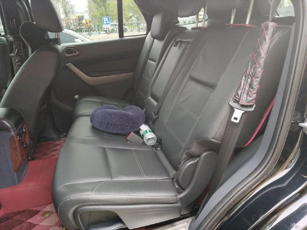 2017 Ford Everest 2.0T 245HP L4 6AT,autocango,china used car exporter,china ev exporter,chinese used car exporter,chinese used ev exporter