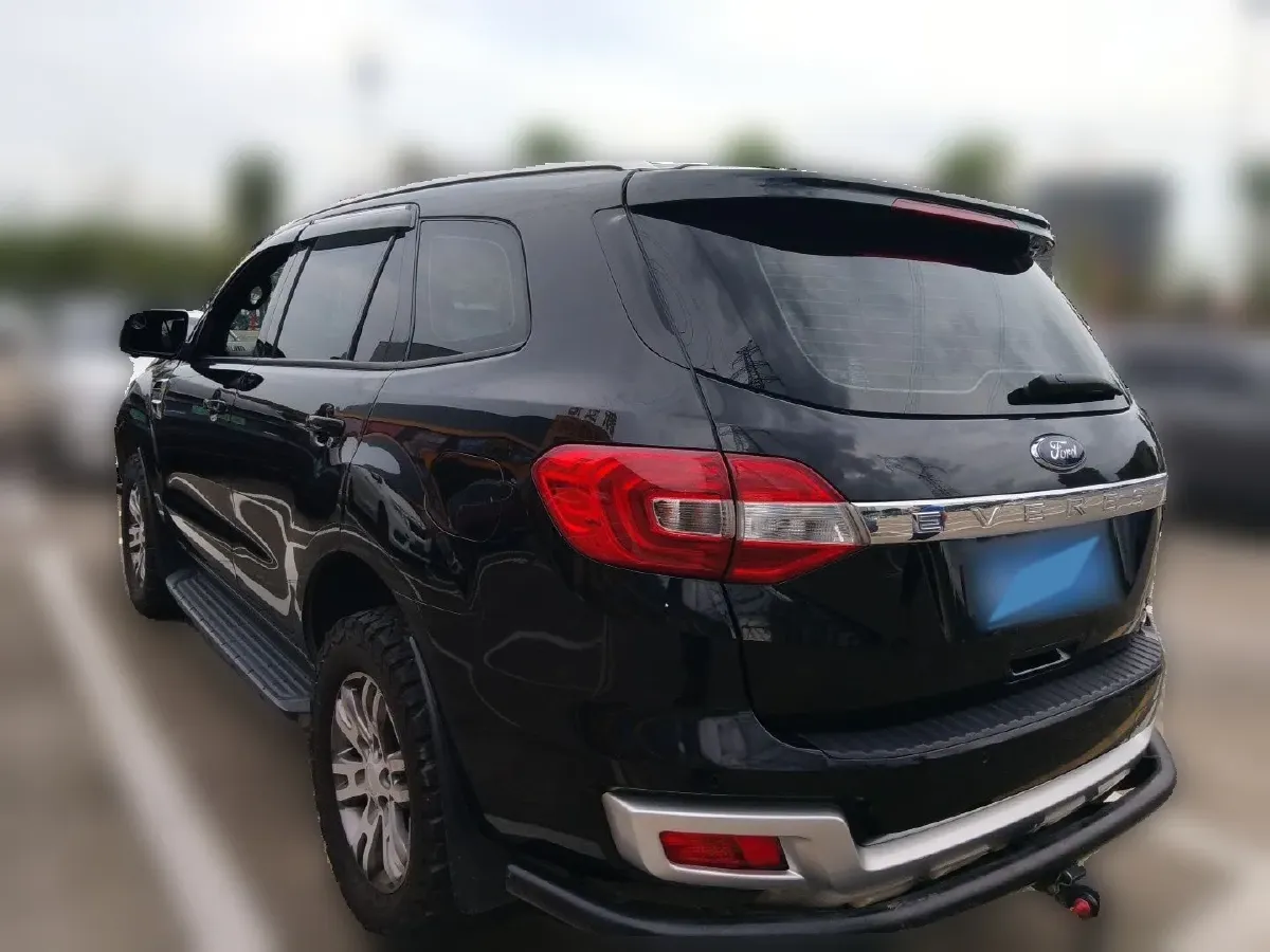 2017 Ford Everest 2.0T 245HP L4 6AT,autocango,china used car exporter,china ev exporter,chinese used car exporter,chinese used ev exporter