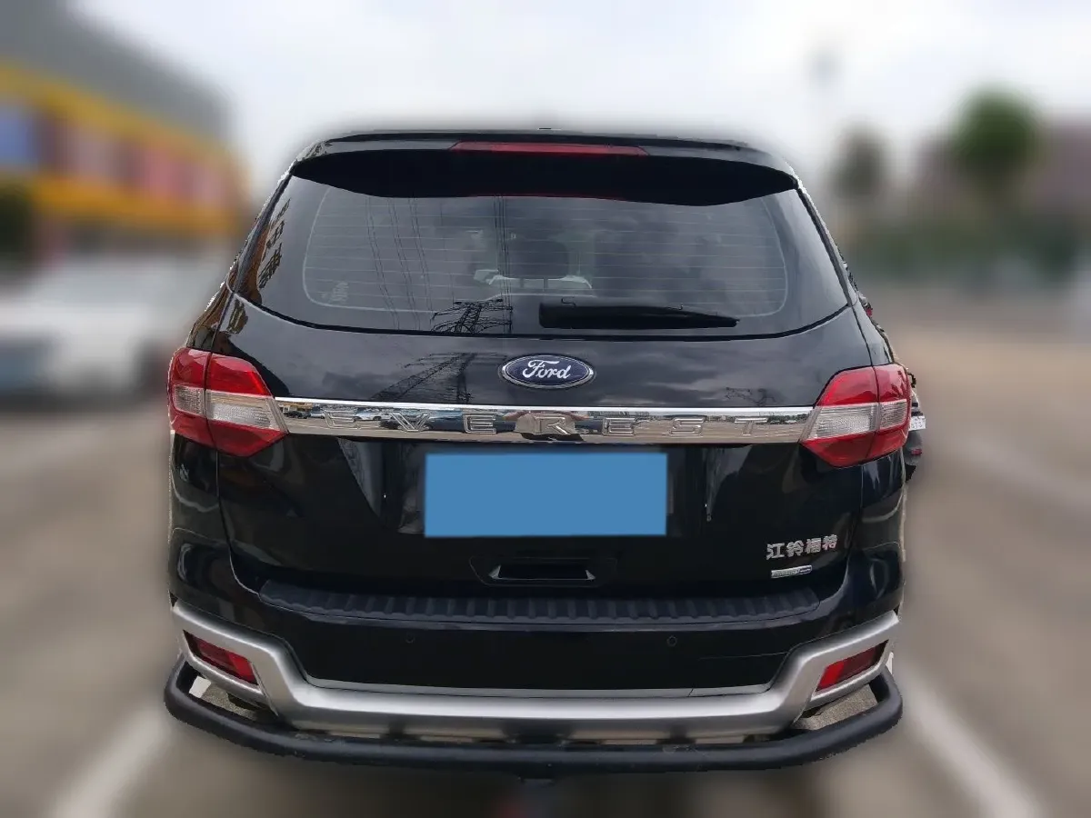 2017 Ford Everest 2.0T 245HP L4 6AT,autocango,china used car exporter,china ev exporter,chinese used car exporter,chinese used ev exporter