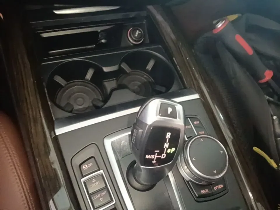 2010 BMW X5 4.4T 555HP V8 6AT,autocango,china used car exporter,china ev exporter,chinese used car exporter,chinese used ev exporter