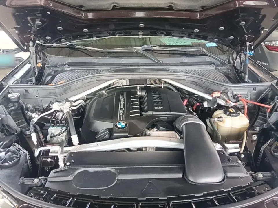 2010 BMW X5 4.4T 555HP V8 6AT,autocango,china used car exporter,china ev exporter,chinese used car exporter,chinese used ev exporter