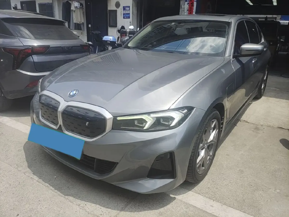2022 BMW i3 BEV 70KWH,autocango,china used car exporter,china ev exporter,chinese used car exporter,chinese used ev exporter