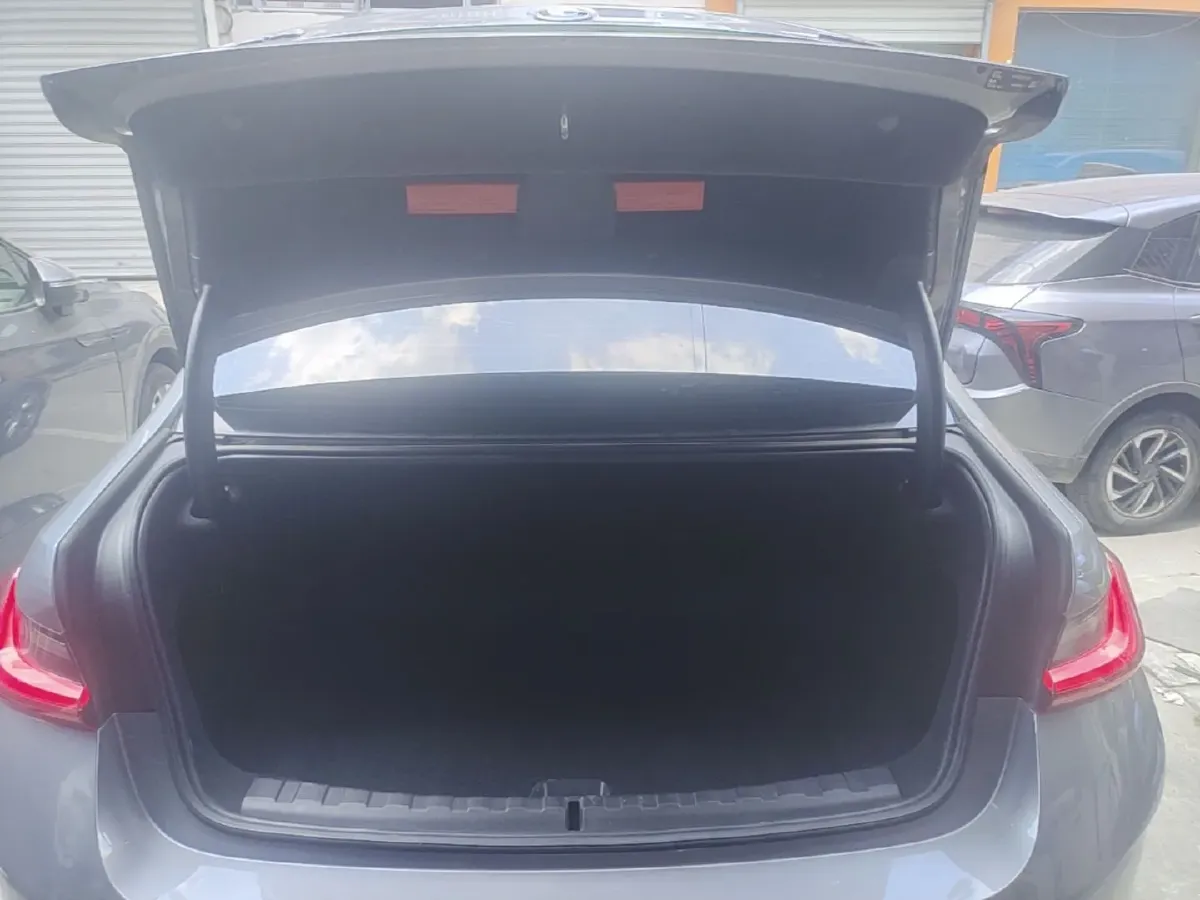 2022 BMW i3 BEV 70KWH,autocango,china used car exporter,china ev exporter,chinese used car exporter,chinese used ev exporter