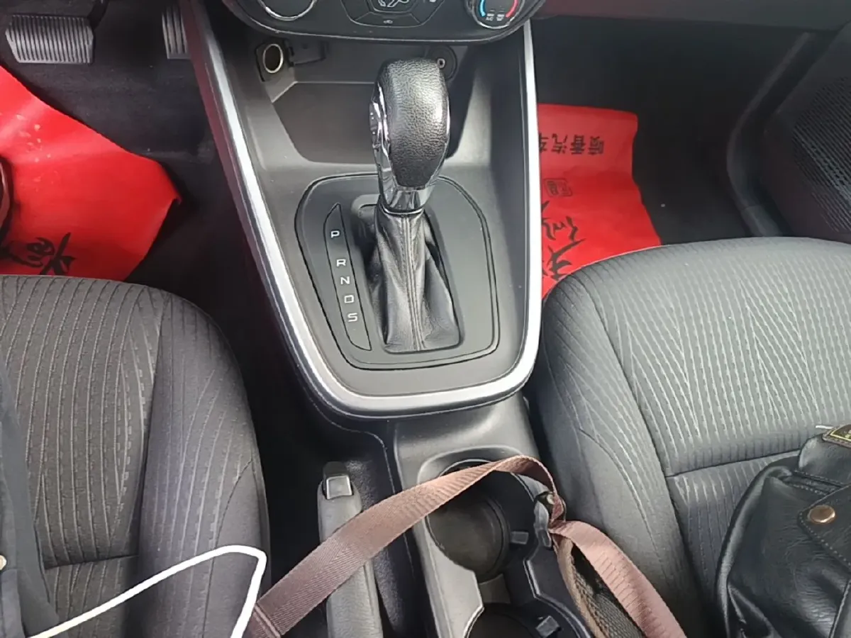 2019 Ford Escort 1.5L 122HP L3 6AT,autocango,china used car exporter,china ev exporter,chinese used car exporter,chinese used ev exporter