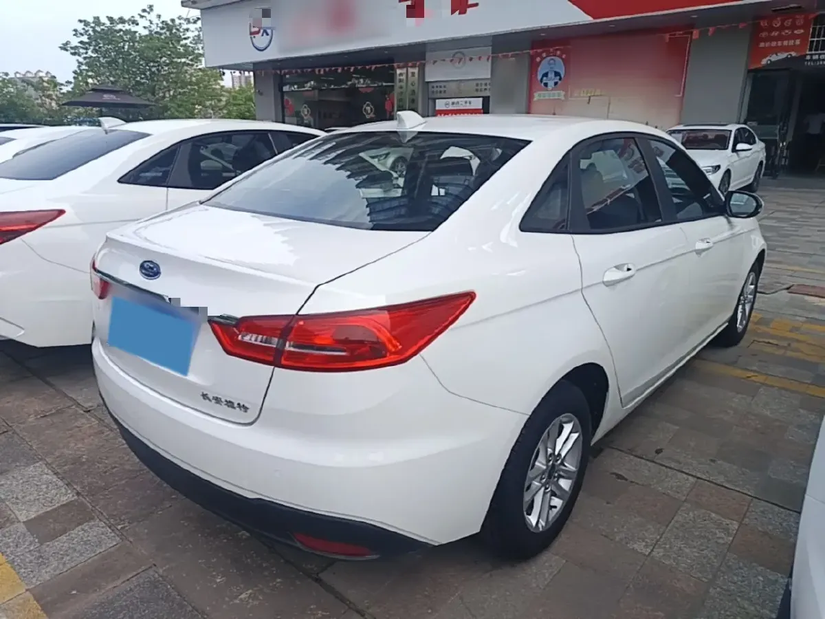 2019 Ford Escort 1.5L 122HP L3 6AT,autocango,china used car exporter,china ev exporter,chinese used car exporter,chinese used ev exporter