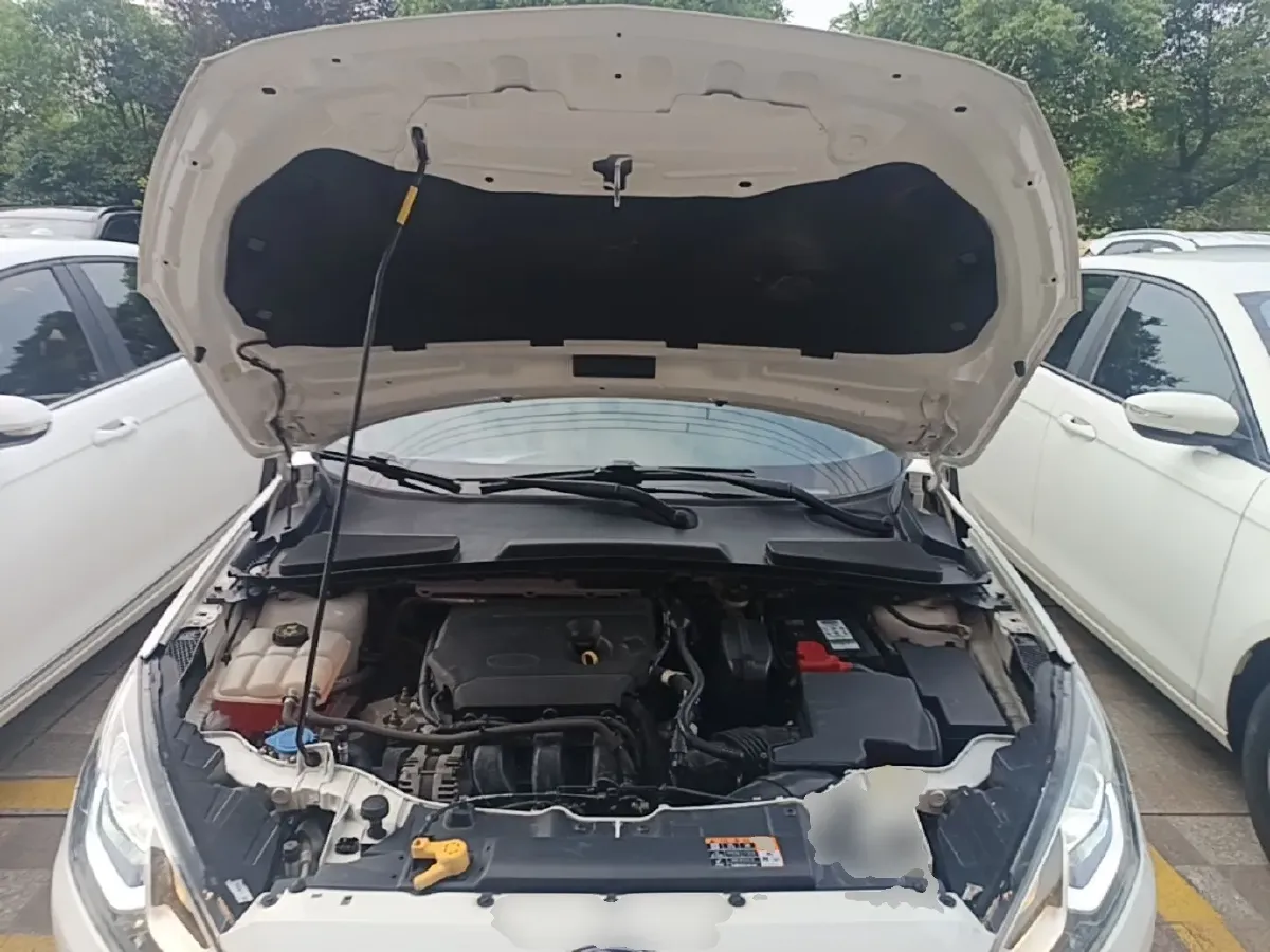 2019 Ford Escort 1.5L 122HP L3 6AT,autocango,china used car exporter,china ev exporter,chinese used car exporter,chinese used ev exporter