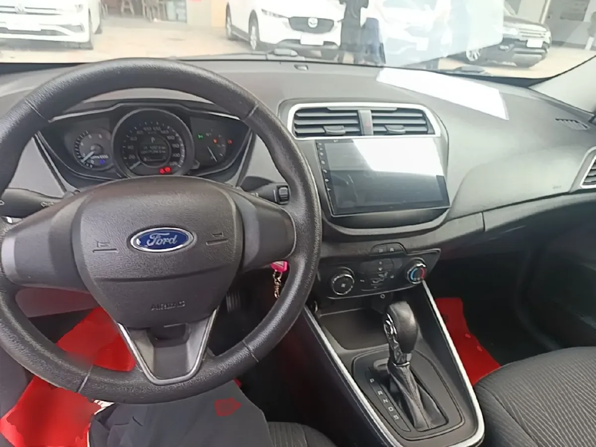 2019 Ford Escort 1.5L 122HP L3 6AT,autocango,china used car exporter,china ev exporter,chinese used car exporter,chinese used ev exporter