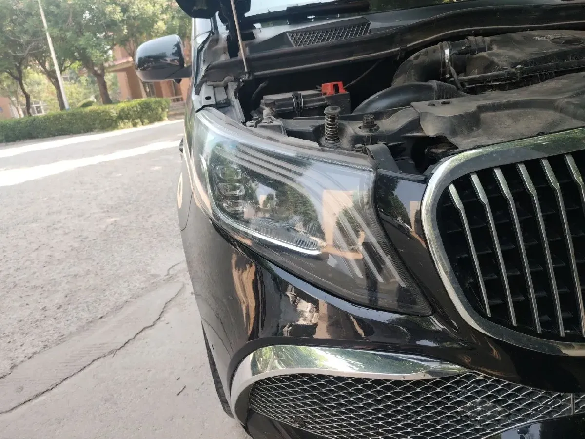 2023 Mercedes-Benz Vito 2.0T 211HP L4 9AT,autocango,china used car exporter,china ev exporter,chinese used car exporter,chinese used ev exporter