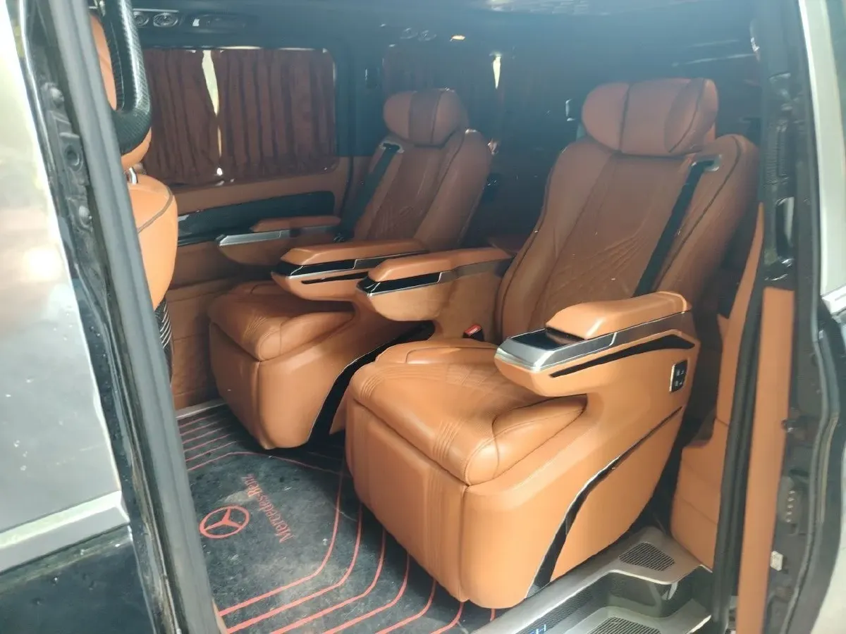 2023 Mercedes-Benz Vito 2.0T 211HP L4 9AT,autocango,china used car exporter,china ev exporter,chinese used car exporter,chinese used ev exporter