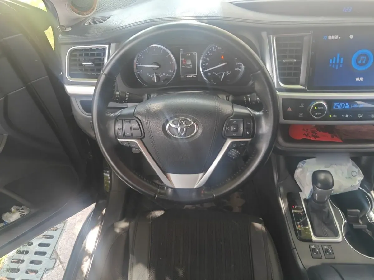 2018 Toyota Highlander 2.0T 220HP L4 6AT,autocango,china used car exporter,china ev exporter,chinese used car exporter,chinese used ev exporter