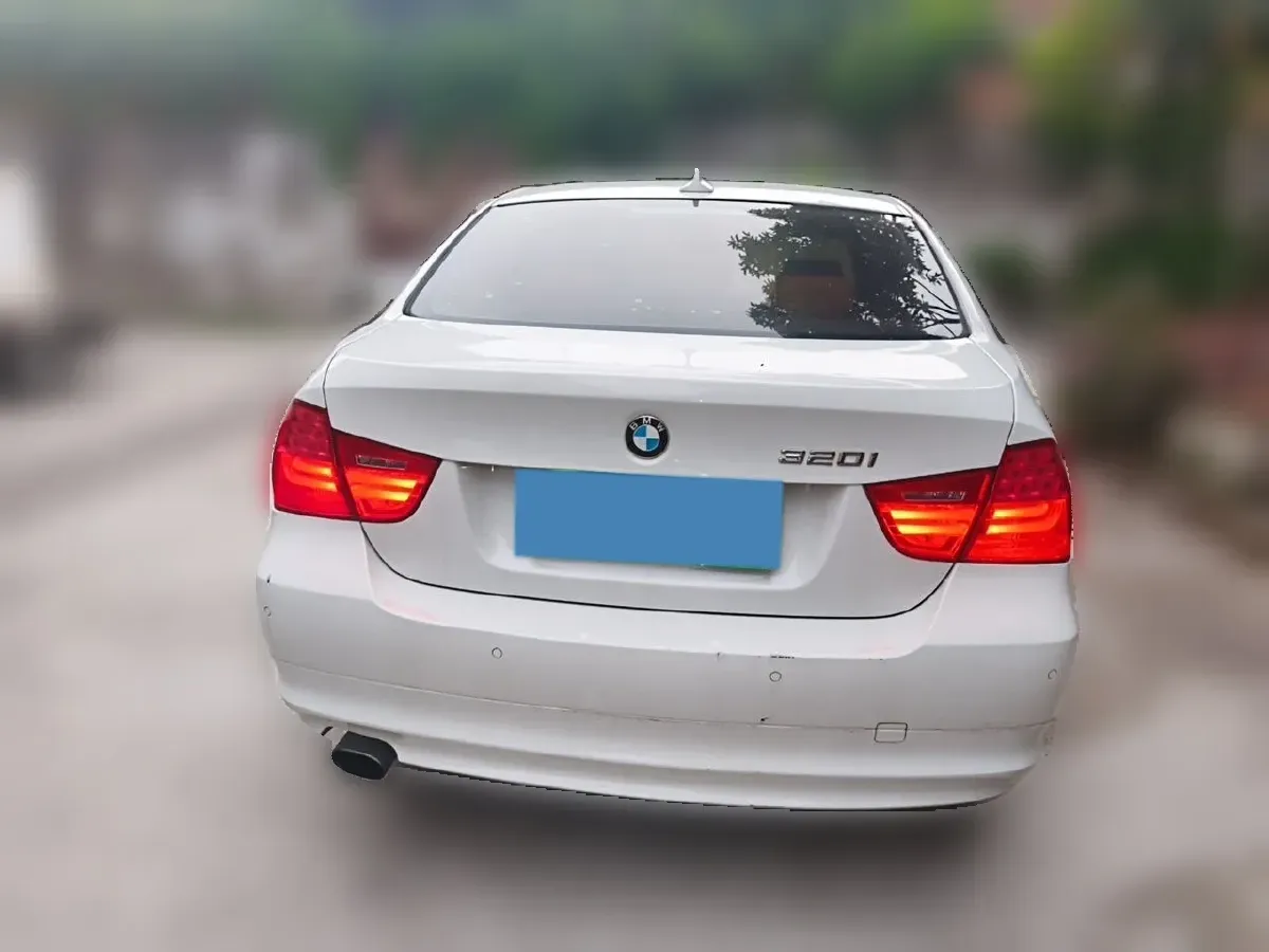 2011 BMW 3 Series 2.0L 152HP L4 6AT,autocango,china used car exporter,china ev exporter,chinese used car exporter,chinese used ev exporter