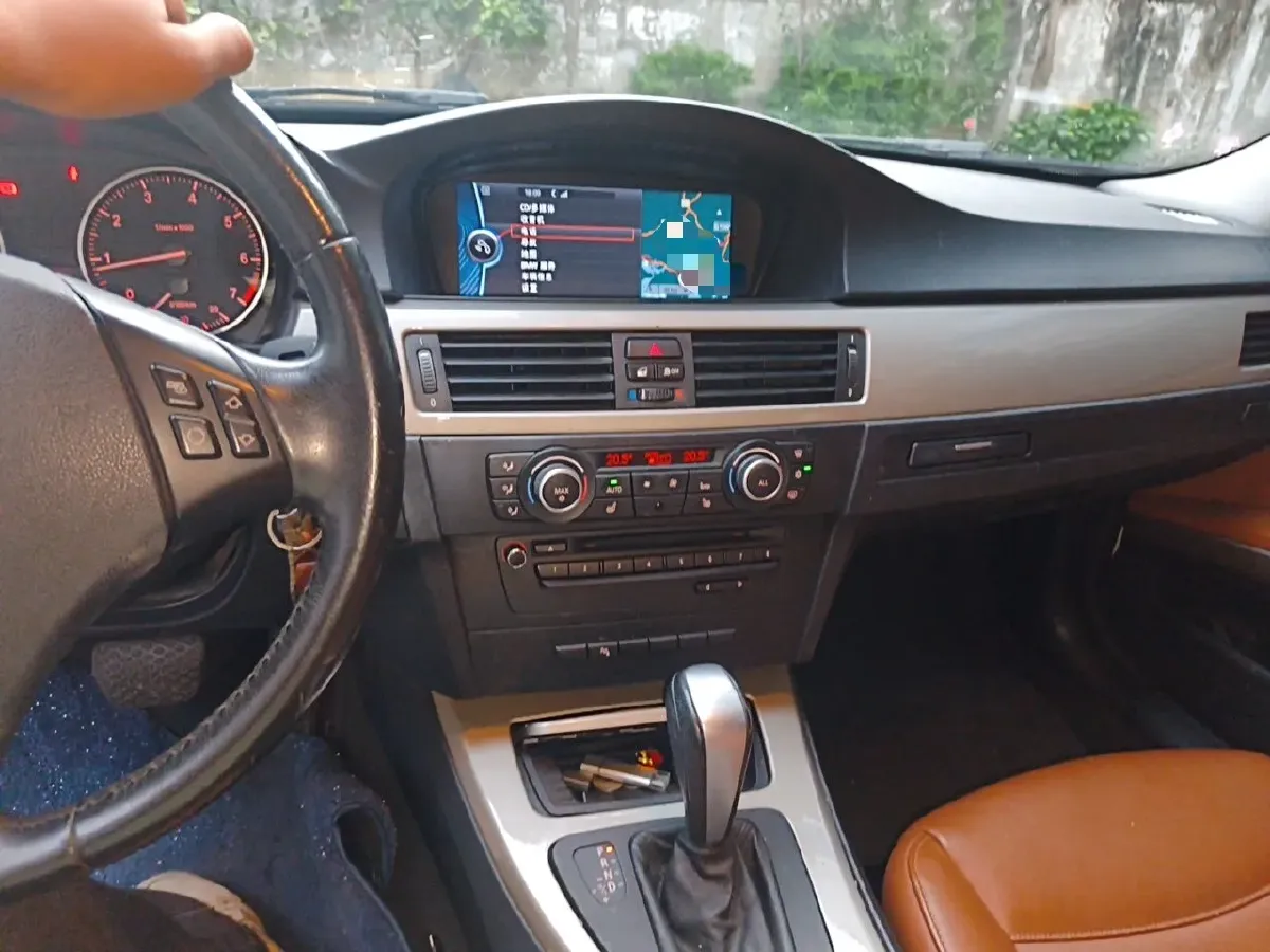 2011 BMW 3 Series 2.0L 152HP L4 6AT,autocango,china used car exporter,china ev exporter,chinese used car exporter,chinese used ev exporter