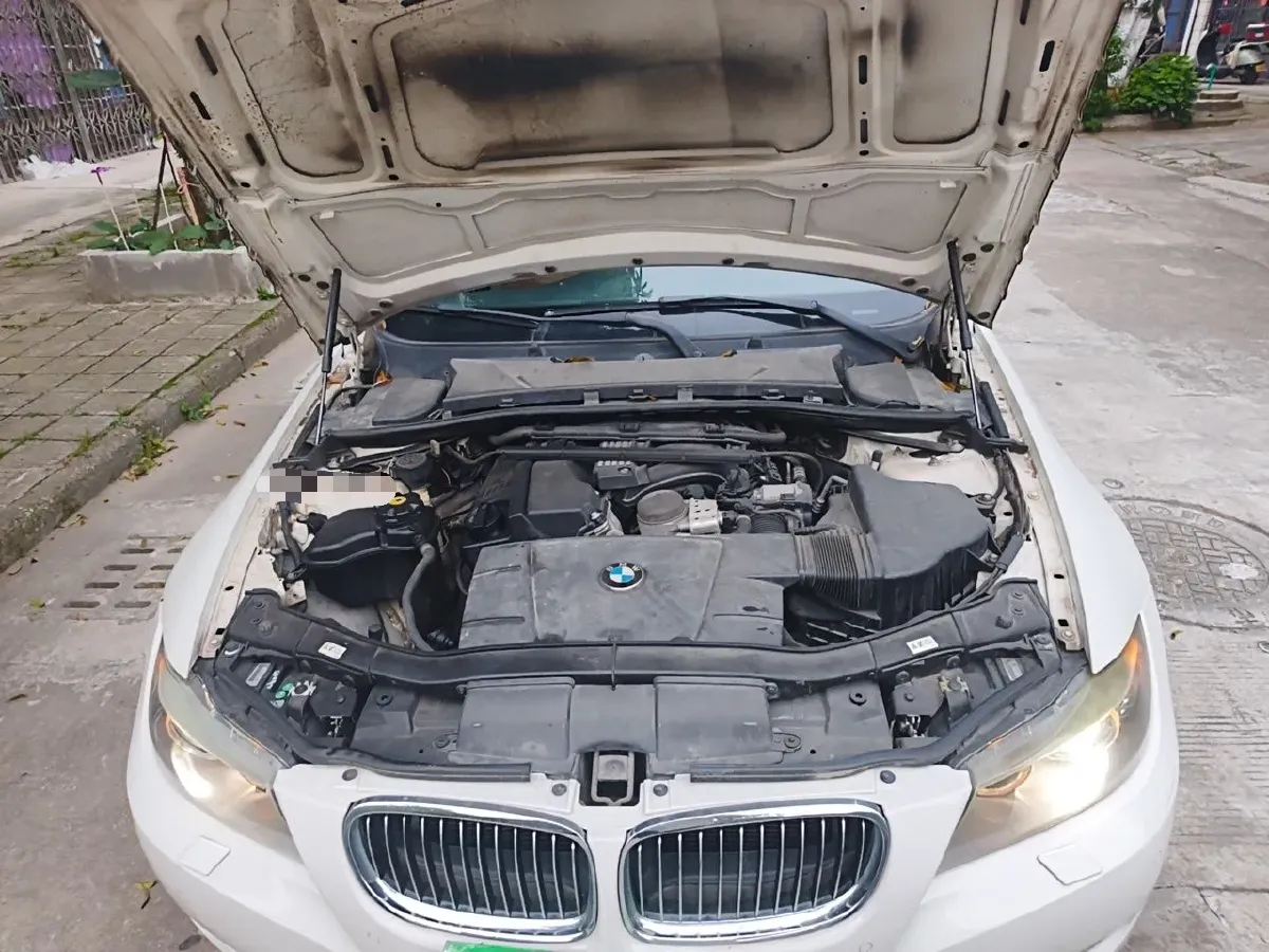 2011 BMW 3 Series 2.0L 152HP L4 6AT,autocango,china used car exporter,china ev exporter,chinese used car exporter,chinese used ev exporter