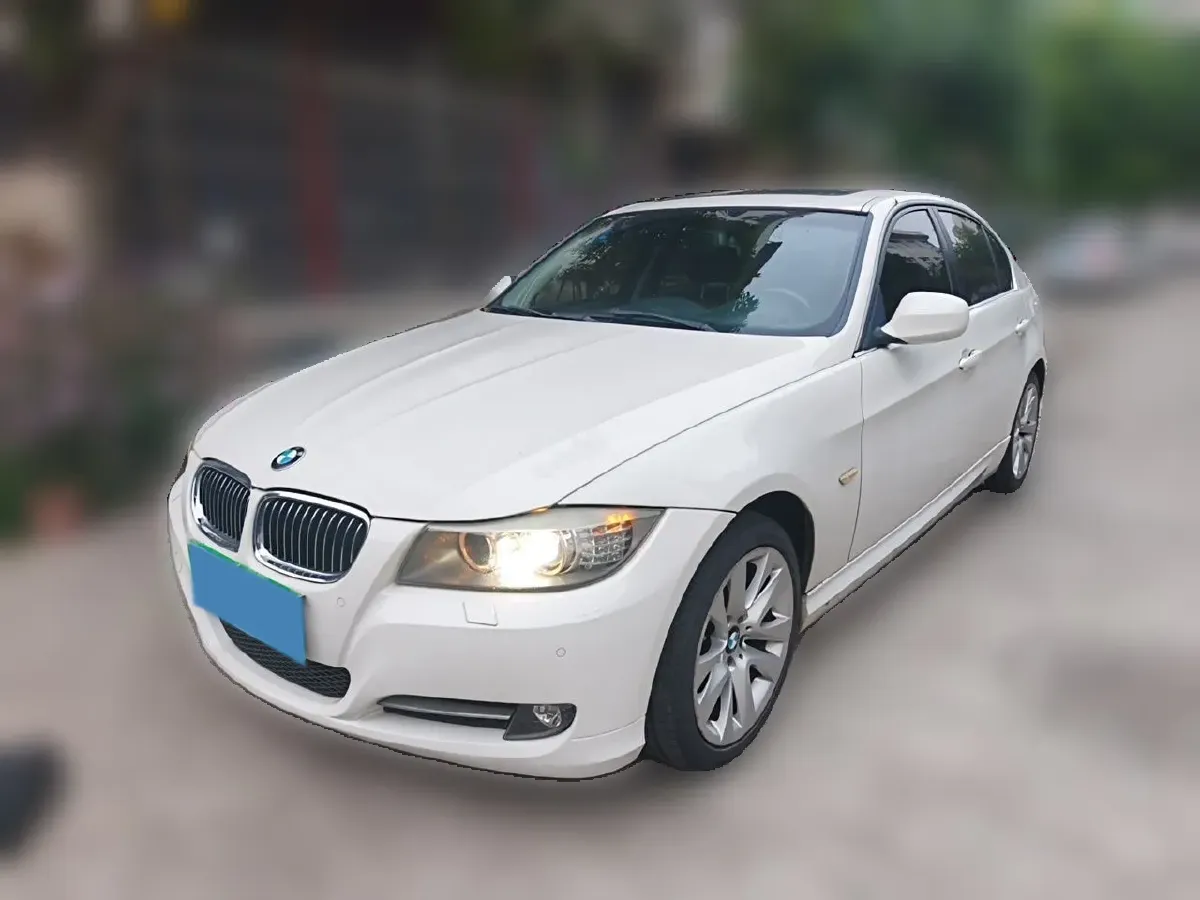 2011 BMW 3 Series 2.0L 152HP L4 6AT,autocango,china used car exporter,china ev exporter,chinese used car exporter,chinese used ev exporter