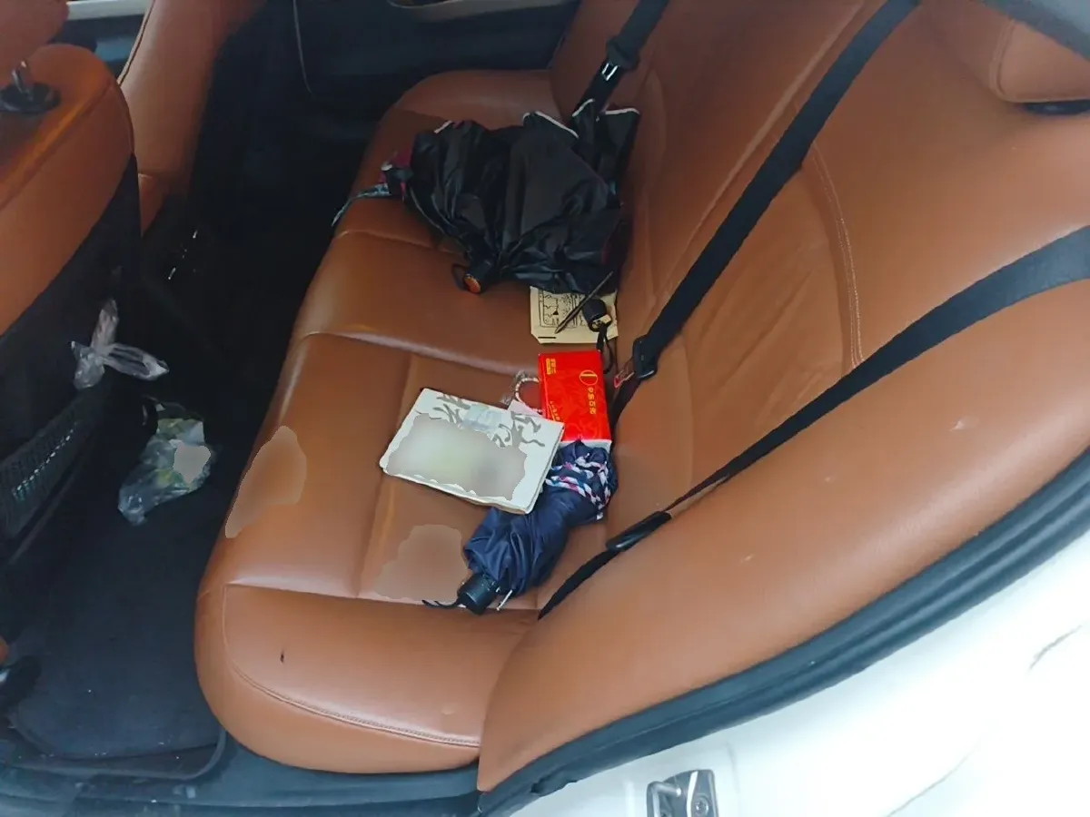 2011 BMW 3 Series 2.0L 152HP L4 6AT,autocango,china used car exporter,china ev exporter,chinese used car exporter,chinese used ev exporter