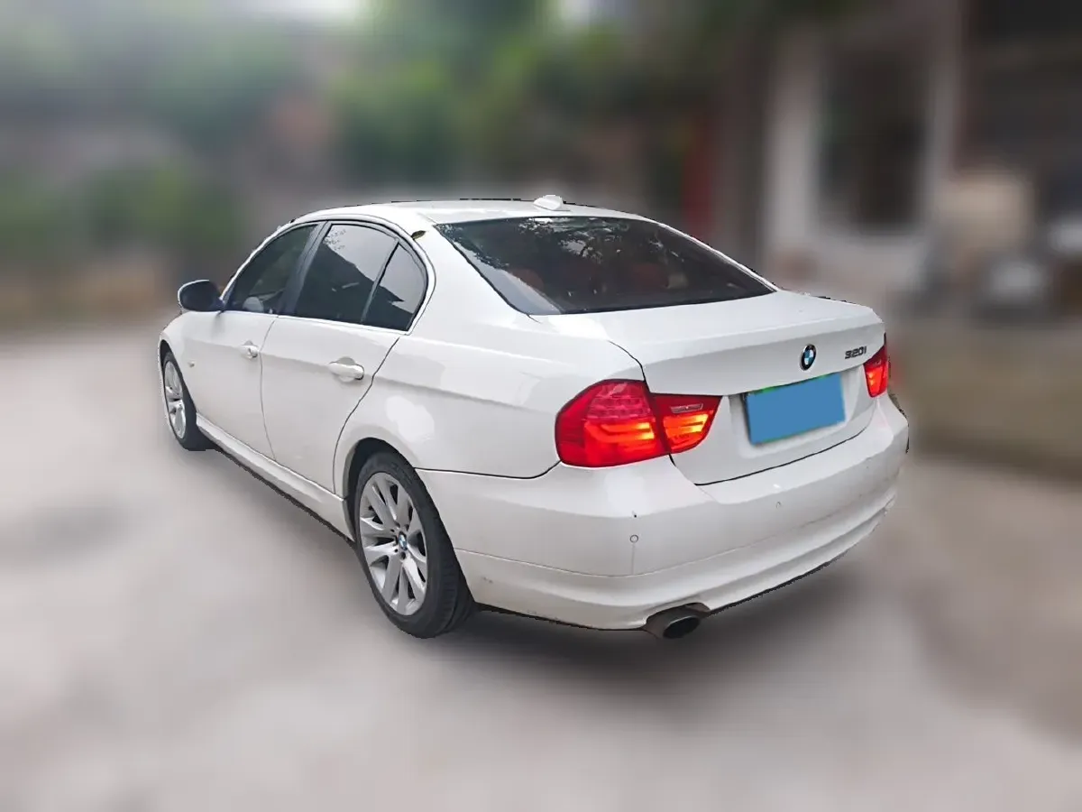 2011 BMW 3 Series 2.0L 152HP L4 6AT,autocango,china used car exporter,china ev exporter,chinese used car exporter,chinese used ev exporter